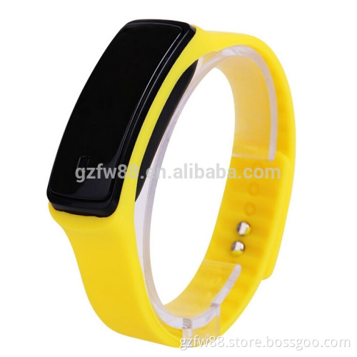 Factory promotion kids adjustable rubber led bracelet watch